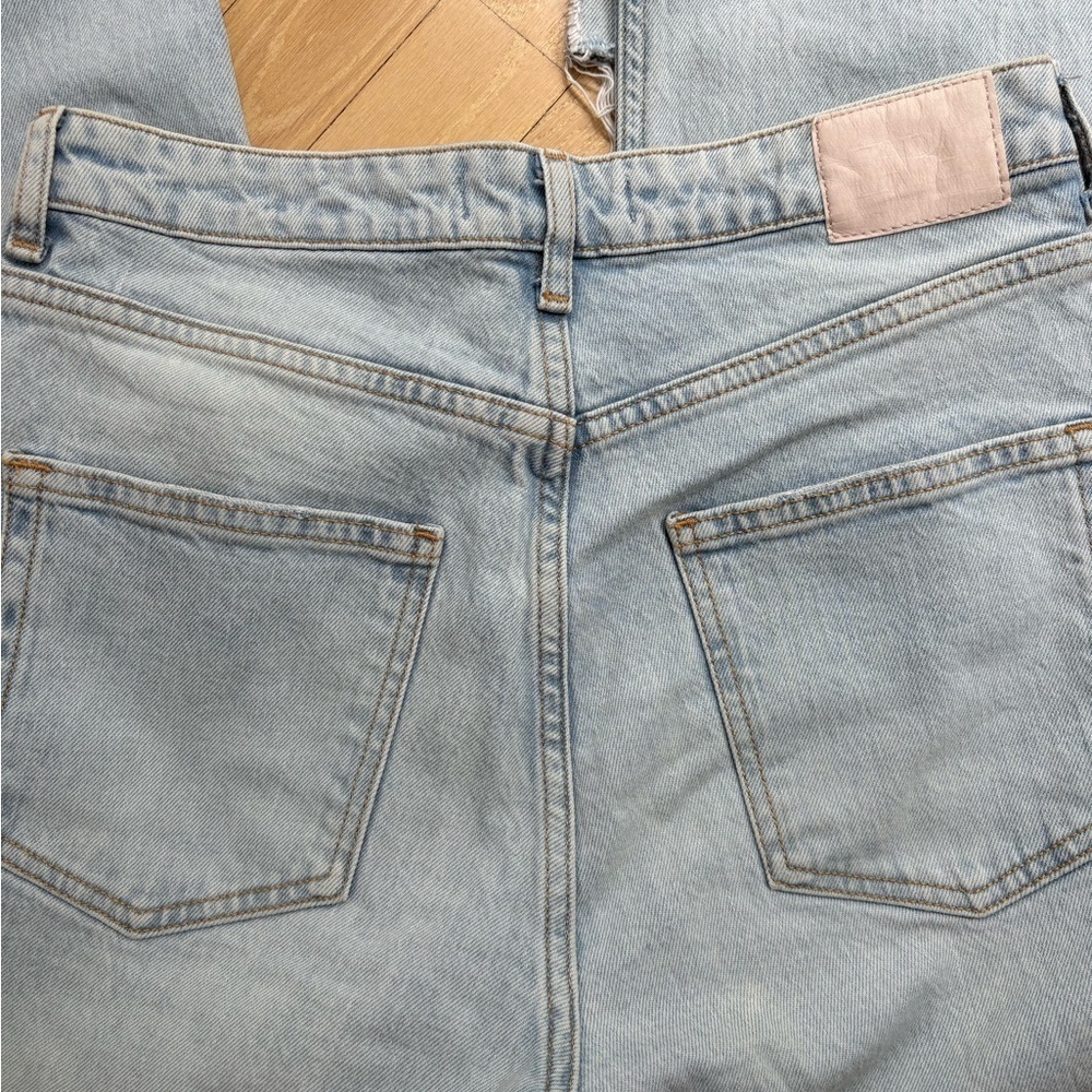 Zara Light Blue Distressed Hem Jeans - Picture 4 of 6